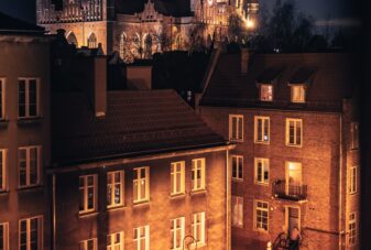 MariackaResidence_old_town_gdansk_night